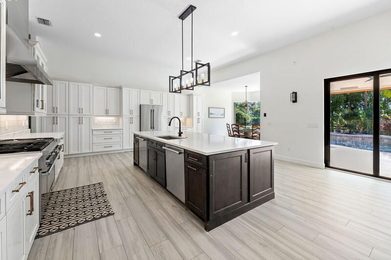 待售: $2,100,000 (4 贝兹, 3 浴室, 3381 平方英尺)