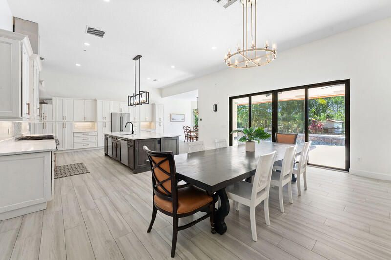 待售: $2,100,000 (4 贝兹, 3 浴室, 3381 平方英尺)