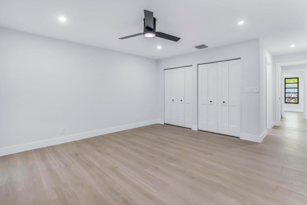 For Sale: $475,000 (2 beds, 2 baths, 1601 Square Feet)