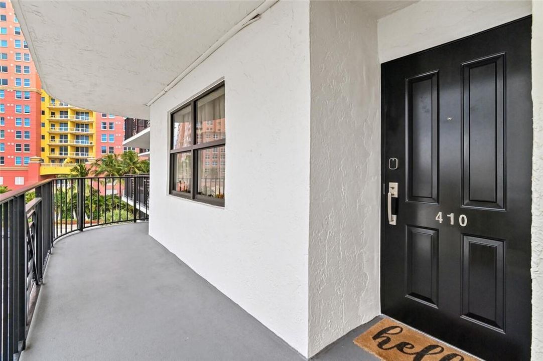 На продажу: $499,000 (2 спален, 2 ванн, 1100 Квадратных фут)