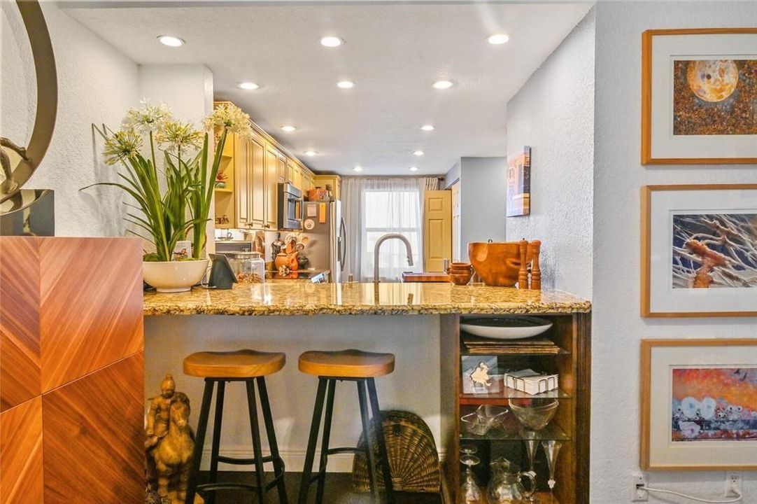 На продажу: $499,000 (2 спален, 2 ванн, 1100 Квадратных фут)