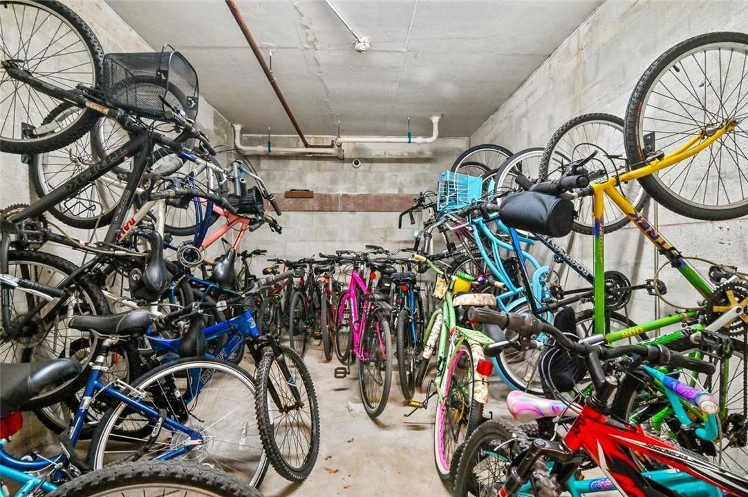 На продажу: $499,000 (2 спален, 2 ванн, 1100 Квадратных фут)