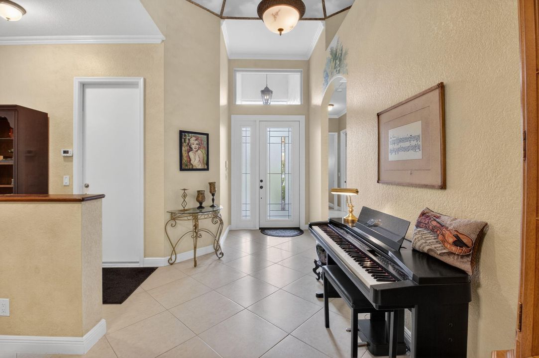 For Sale: $850,000 (4 beds, 2 baths, 2238 Square Feet)