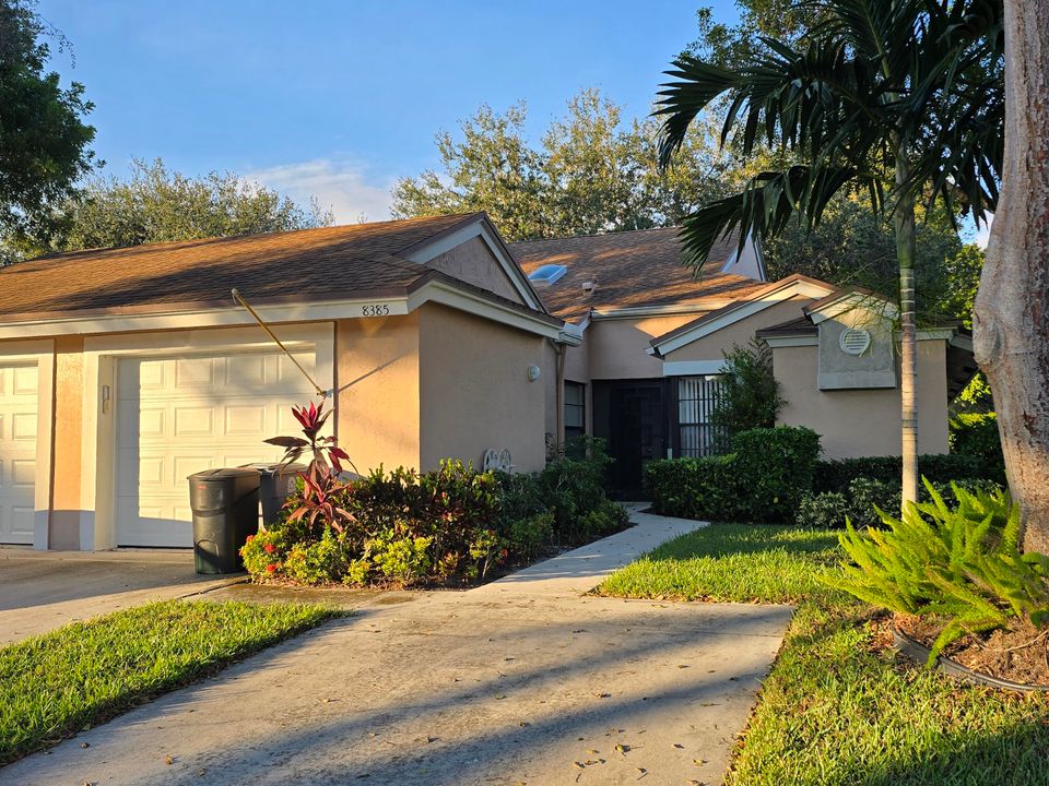 For Sale: $350,000 (3 beds, 2 baths, 1508 Square Feet)