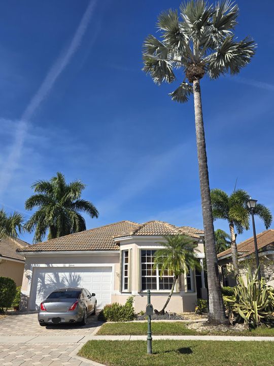 En Venta: $395,000 (3 camas, 3 baños, 2278 Pies cuadrados)