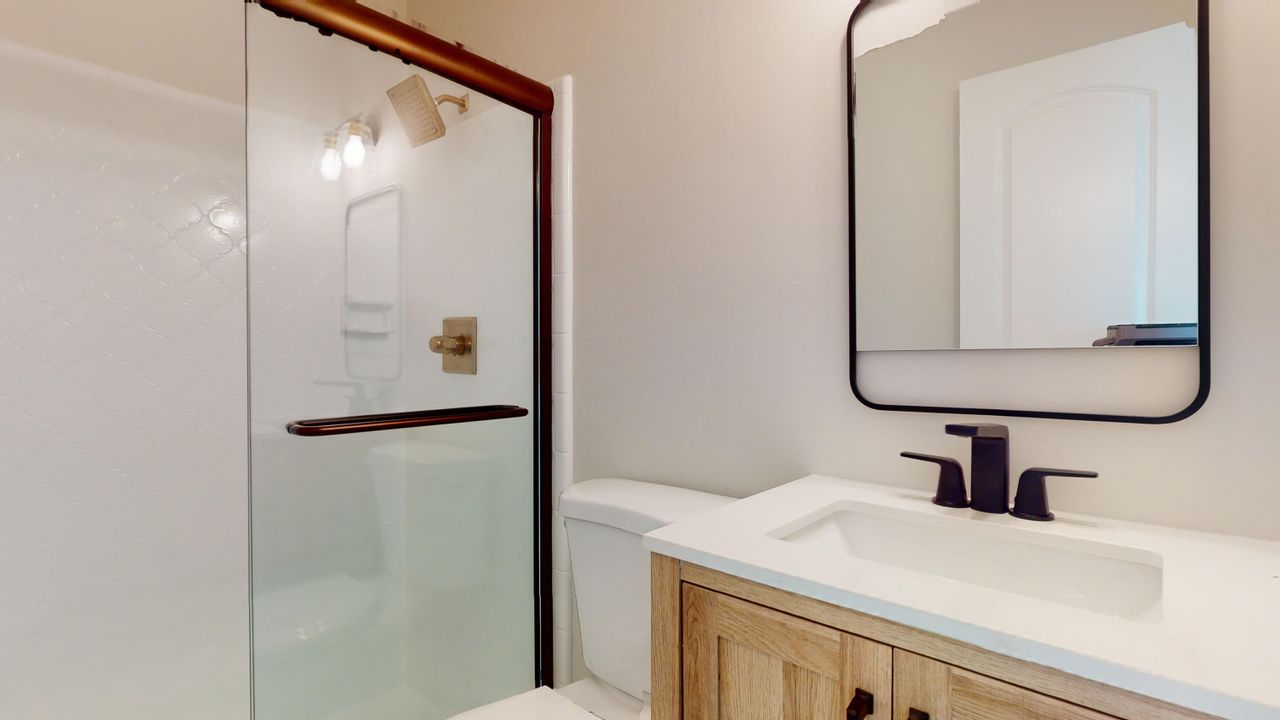 出租: $4,175 (3 贝兹, 3 浴室, 1890 平方英尺)