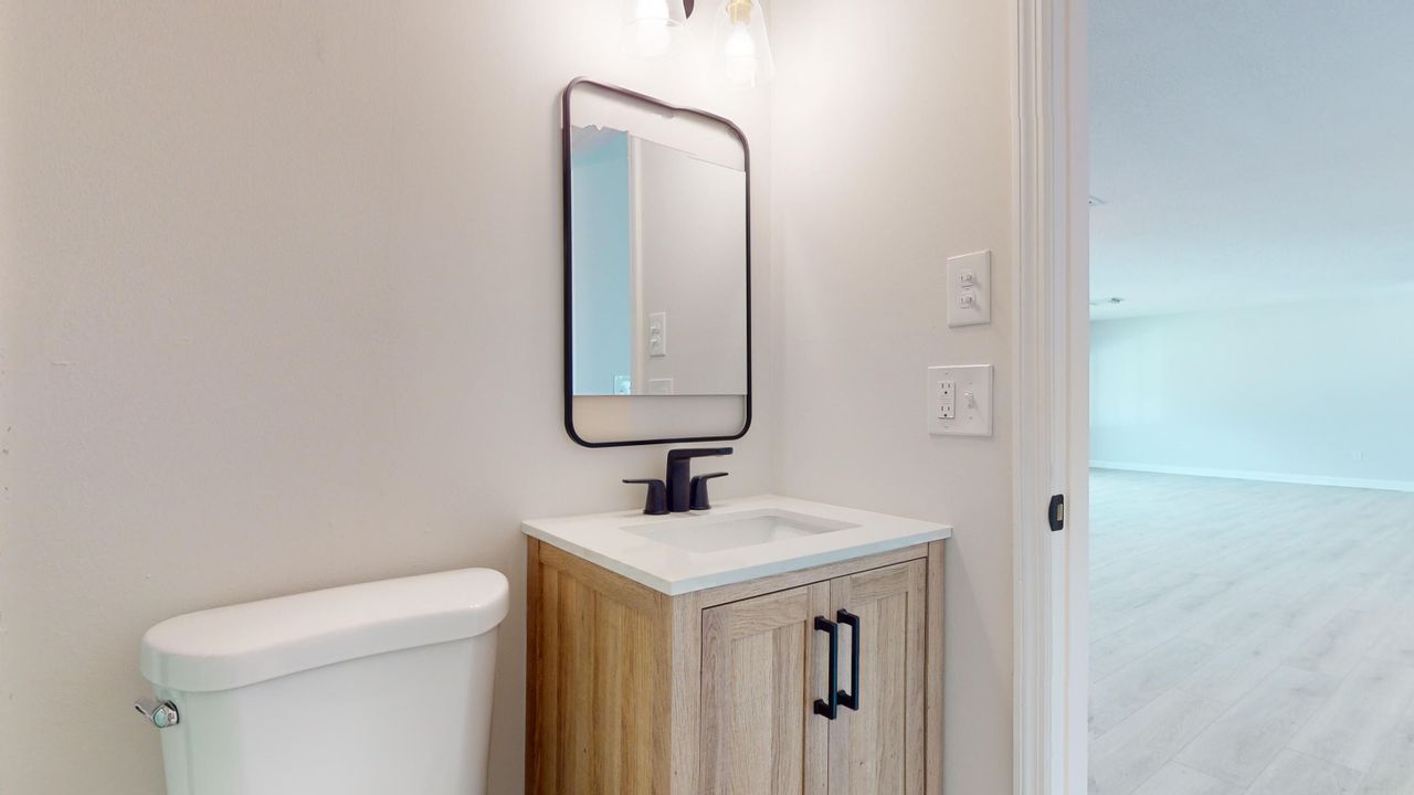 出租: $4,175 (3 贝兹, 3 浴室, 1890 平方英尺)