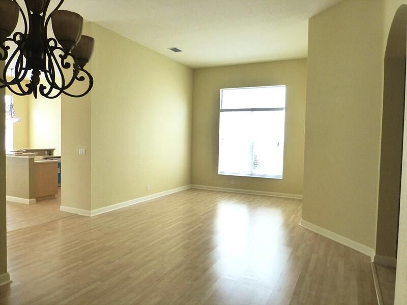 For Rent: $3,150 (3 beds, 2 baths, 2249 Square Feet)