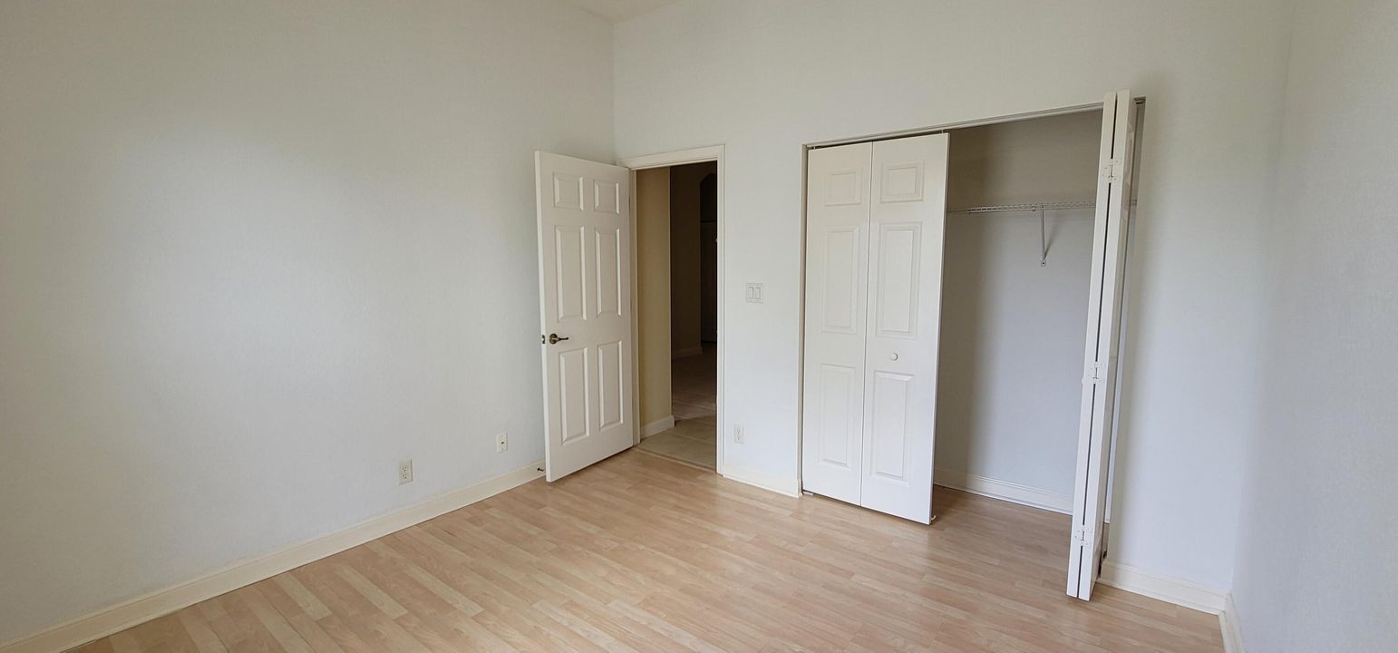 For Rent: $3,150 (3 beds, 2 baths, 2249 Square Feet)