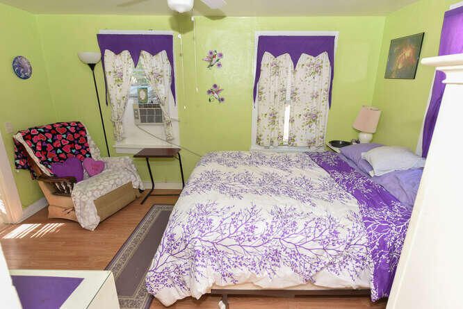 For Sale: $390,000 (2 beds, 2 baths, 800 Square Feet)