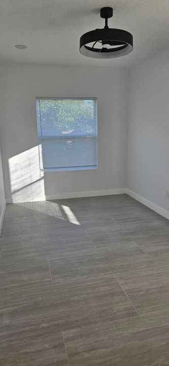 Active With Contract: $3,900 (4 beds, 4 baths, 1900 Square Feet)