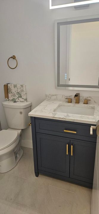 Active With Contract: $3,900 (4 beds, 4 baths, 1900 Square Feet)