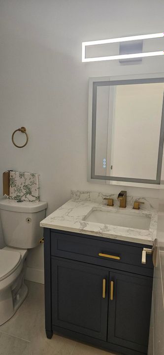 Active With Contract: $3,900 (4 beds, 4 baths, 1900 Square Feet)