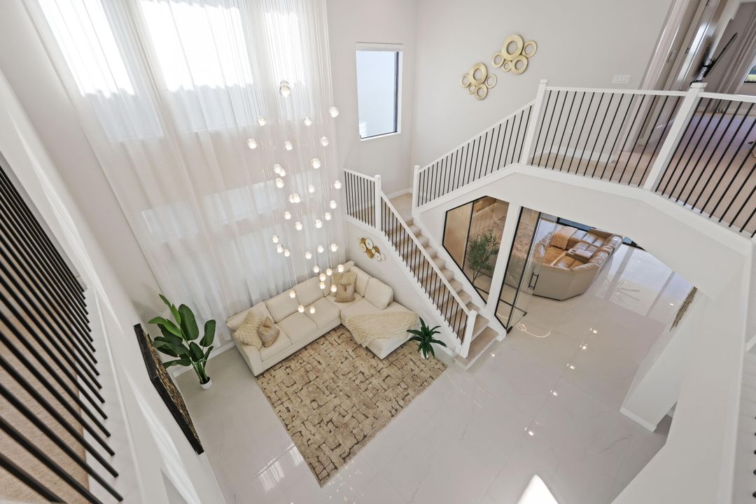 В аренду: $13,950 (5 спален, 7 ванн, 4605 Квадратных фут)