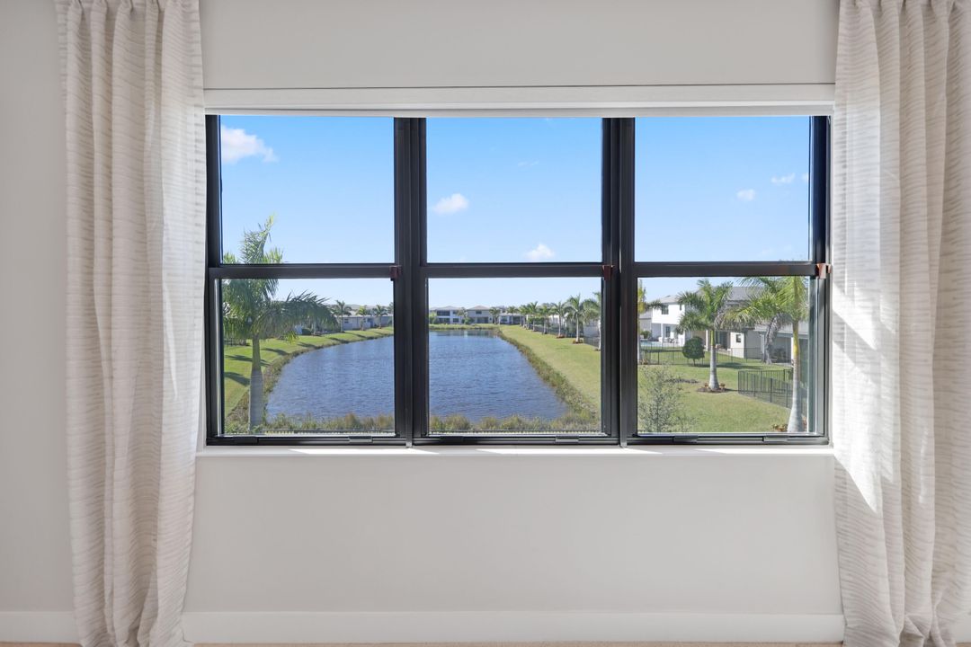 В аренду: $13,950 (5 спален, 7 ванн, 4605 Квадратных фут)