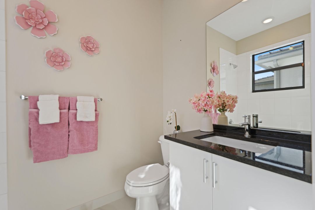 В аренду: $13,950 (5 спален, 7 ванн, 4605 Квадратных фут)