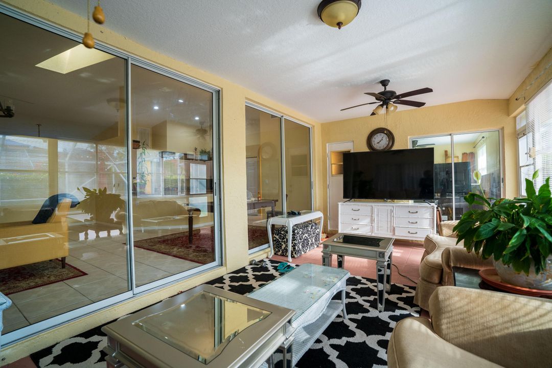 For Sale: $665,000 (4 beds, 3 baths, 2722 Square Feet)