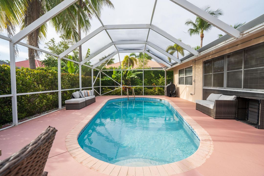 For Sale: $665,000 (4 beds, 3 baths, 2722 Square Feet)