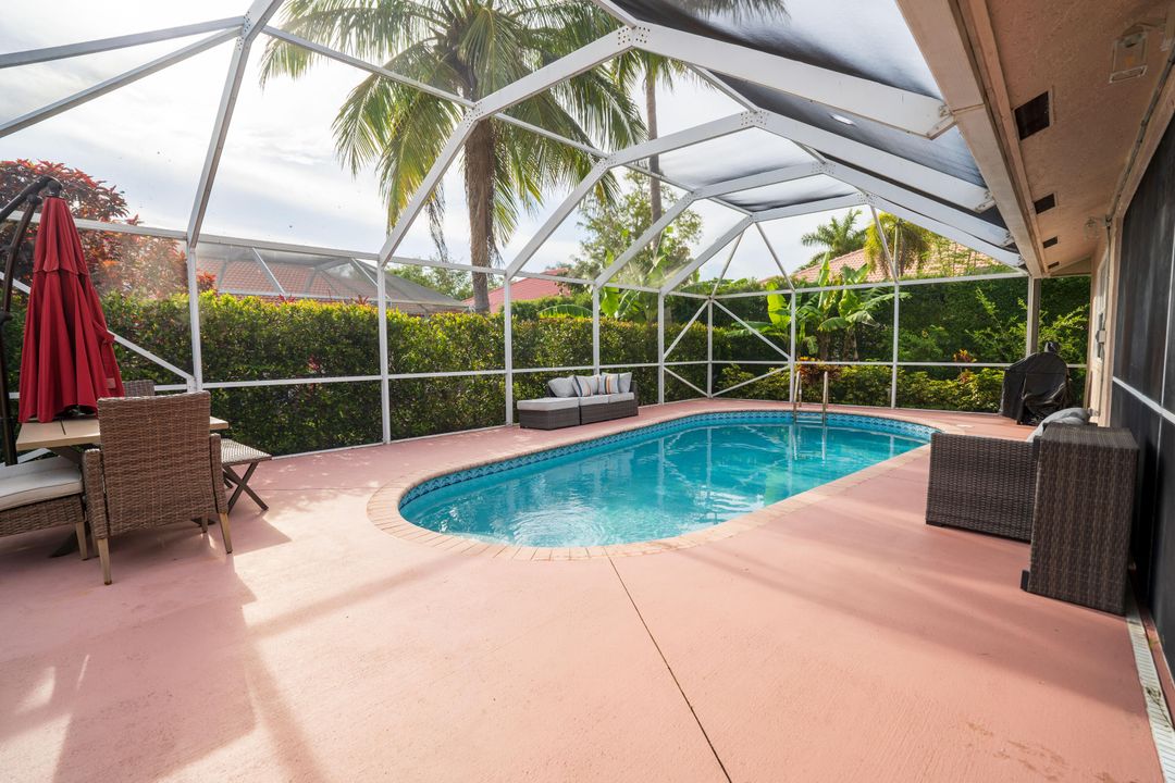 For Sale: $665,000 (4 beds, 3 baths, 2722 Square Feet)