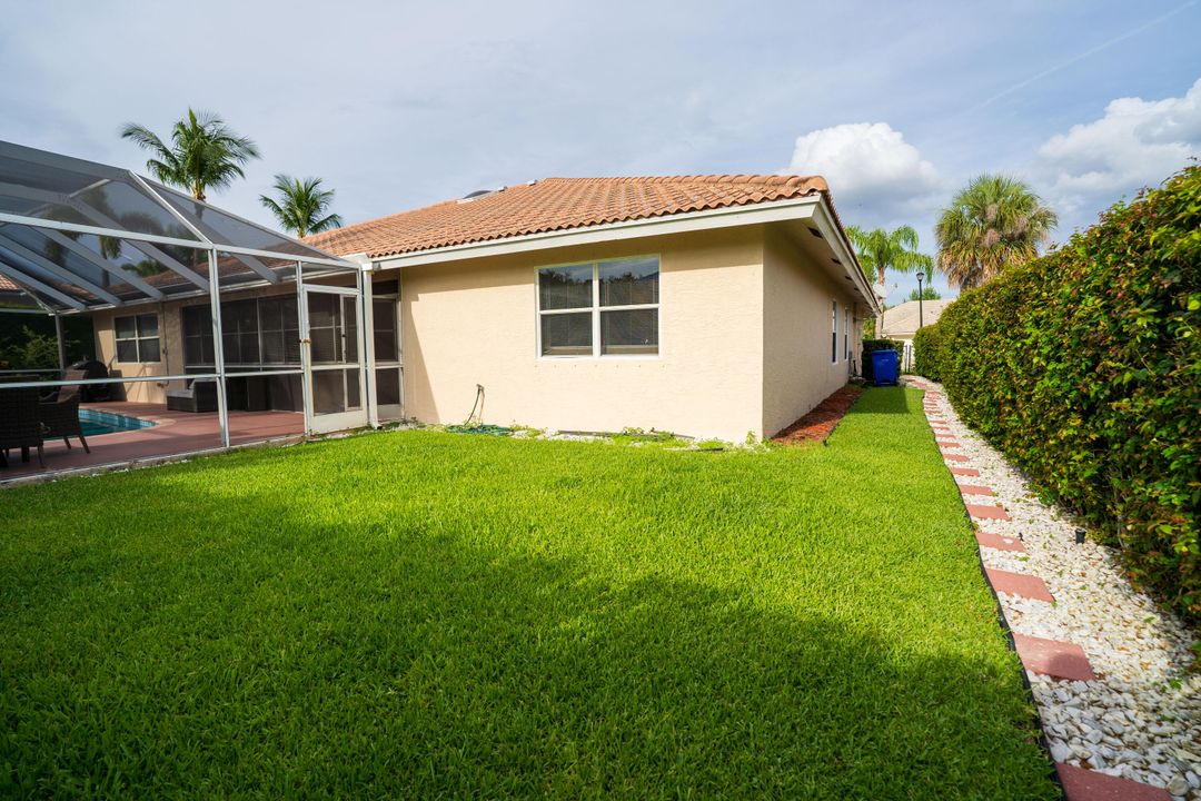 For Sale: $665,000 (4 beds, 3 baths, 2722 Square Feet)