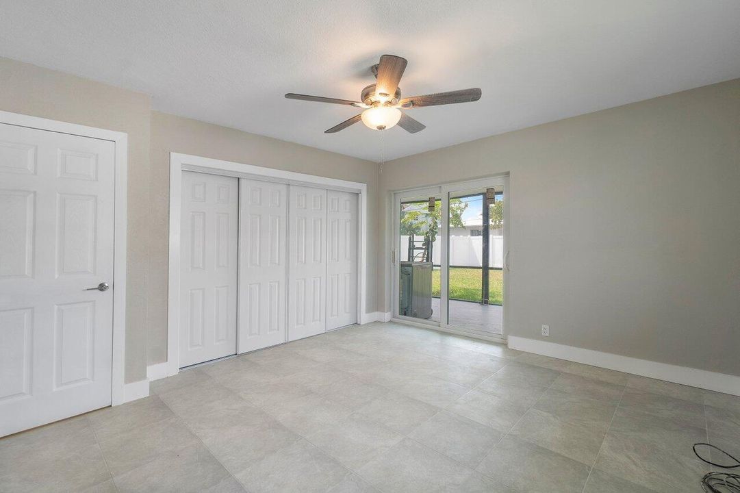 出租: $2,950 (2 贝兹, 1 浴室, 925 平方英尺)