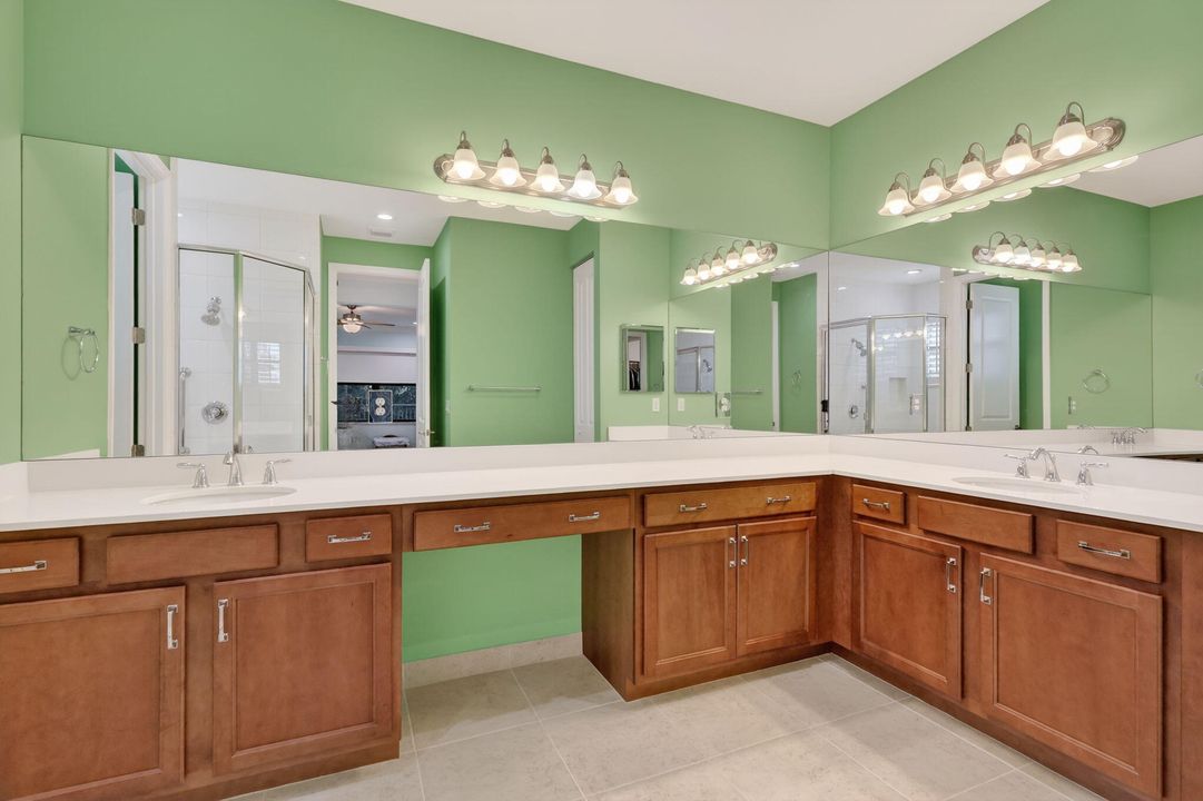 For Sale: $549,000 (3 beds, 2 baths, 2254 Square Feet)