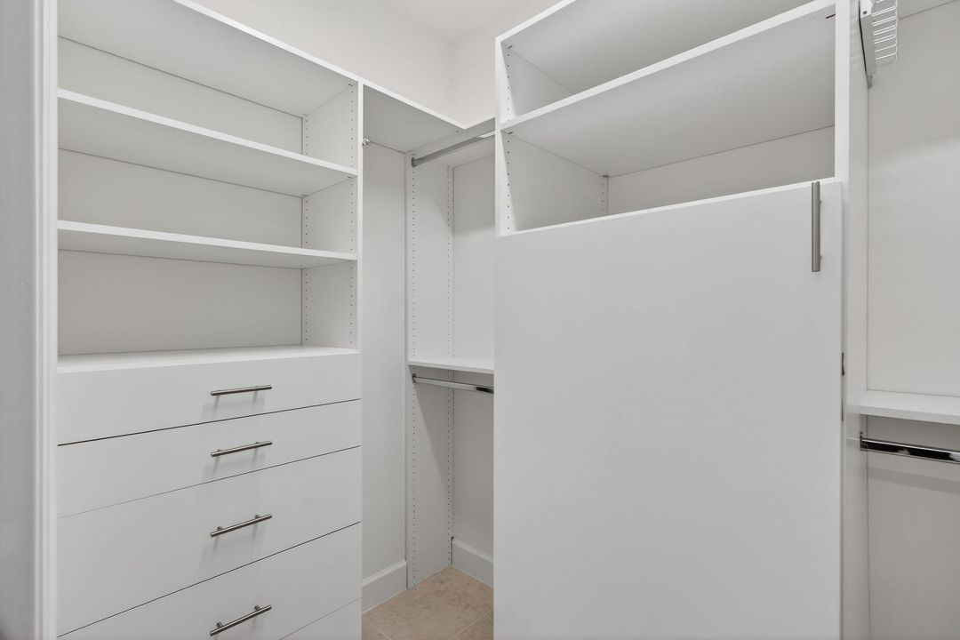 For Sale: $549,000 (3 beds, 2 baths, 2254 Square Feet)