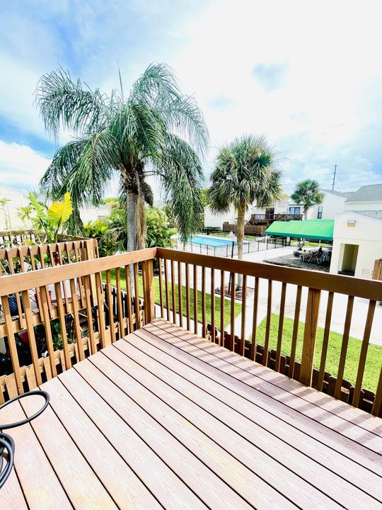 For Rent: $1,650 (1 beds, 1 baths, 627 Square Feet)