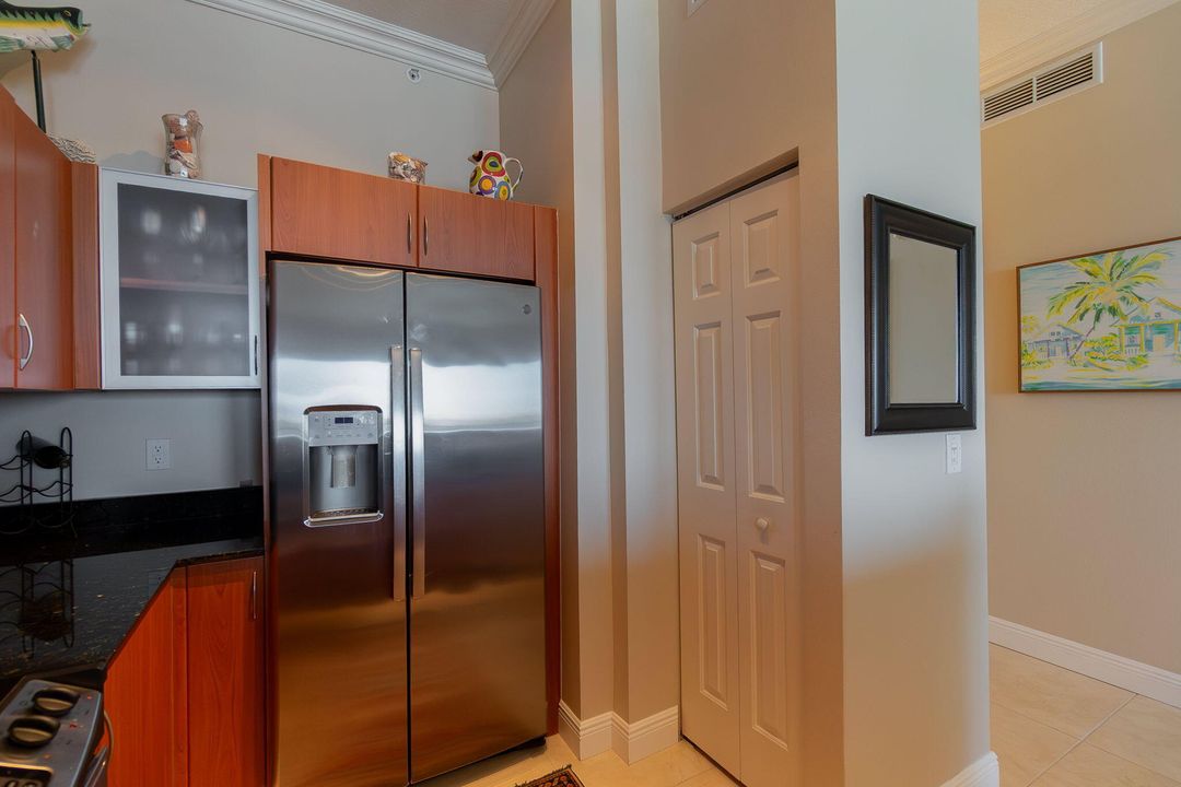 На продажу: $649,000 (3 спален, 2 ванн, 1588 Квадратных фут)