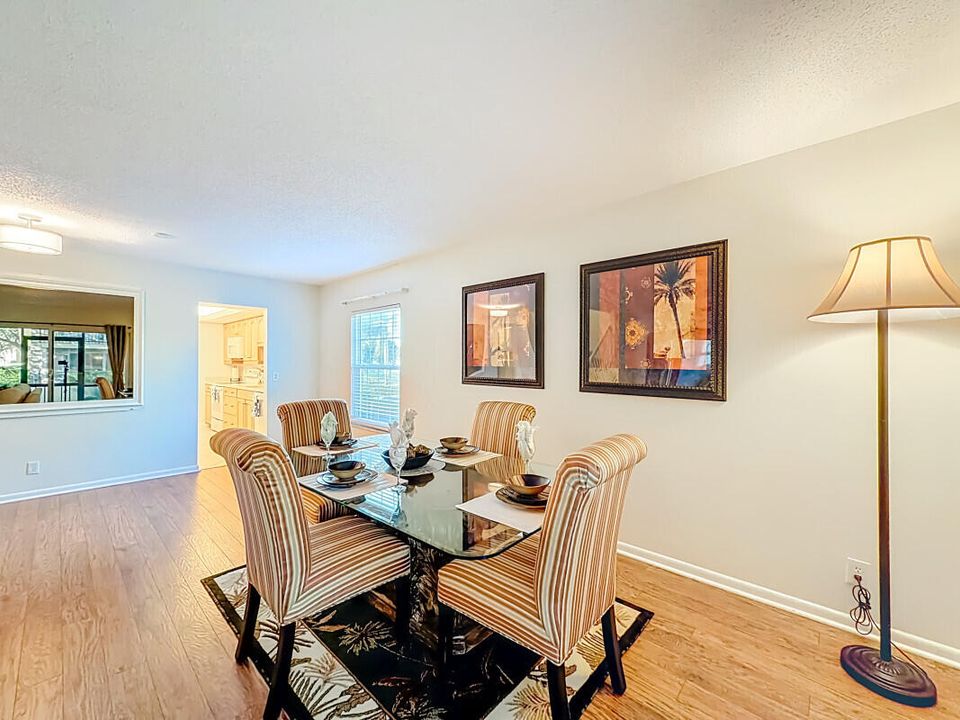 待售: $269,900 (3 贝兹, 2 浴室, 1625 平方英尺)