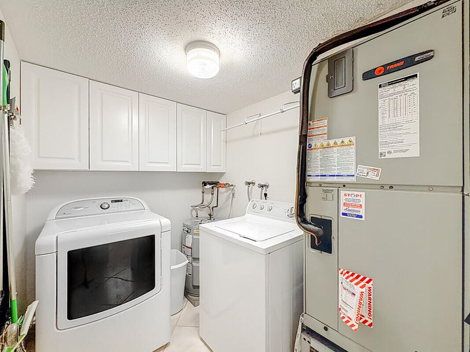 待售: $269,900 (3 贝兹, 2 浴室, 1625 平方英尺)