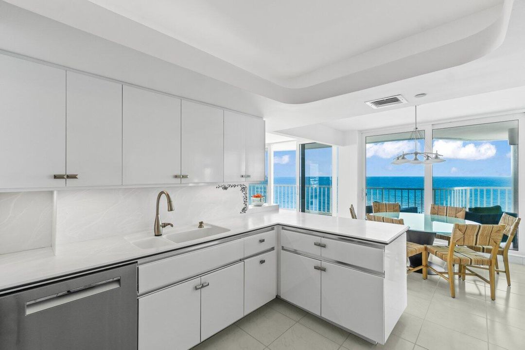 For Sale: $3,250,000 (3 beds, 4 baths, 2657 Square Feet)