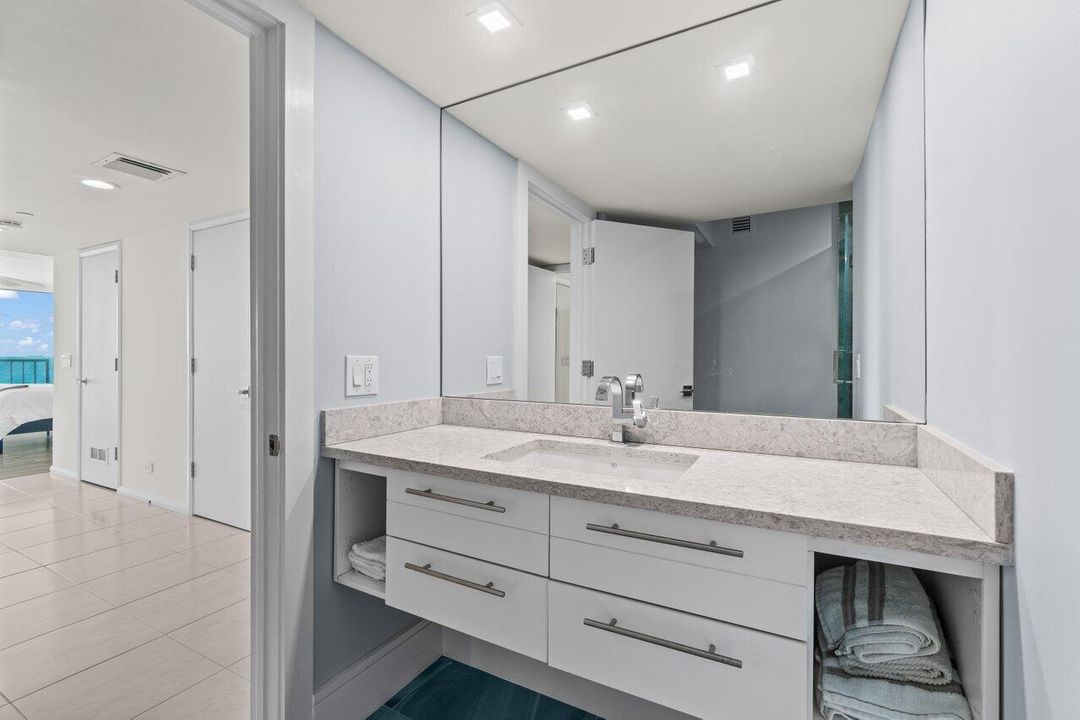 For Sale: $3,250,000 (3 beds, 4 baths, 2657 Square Feet)