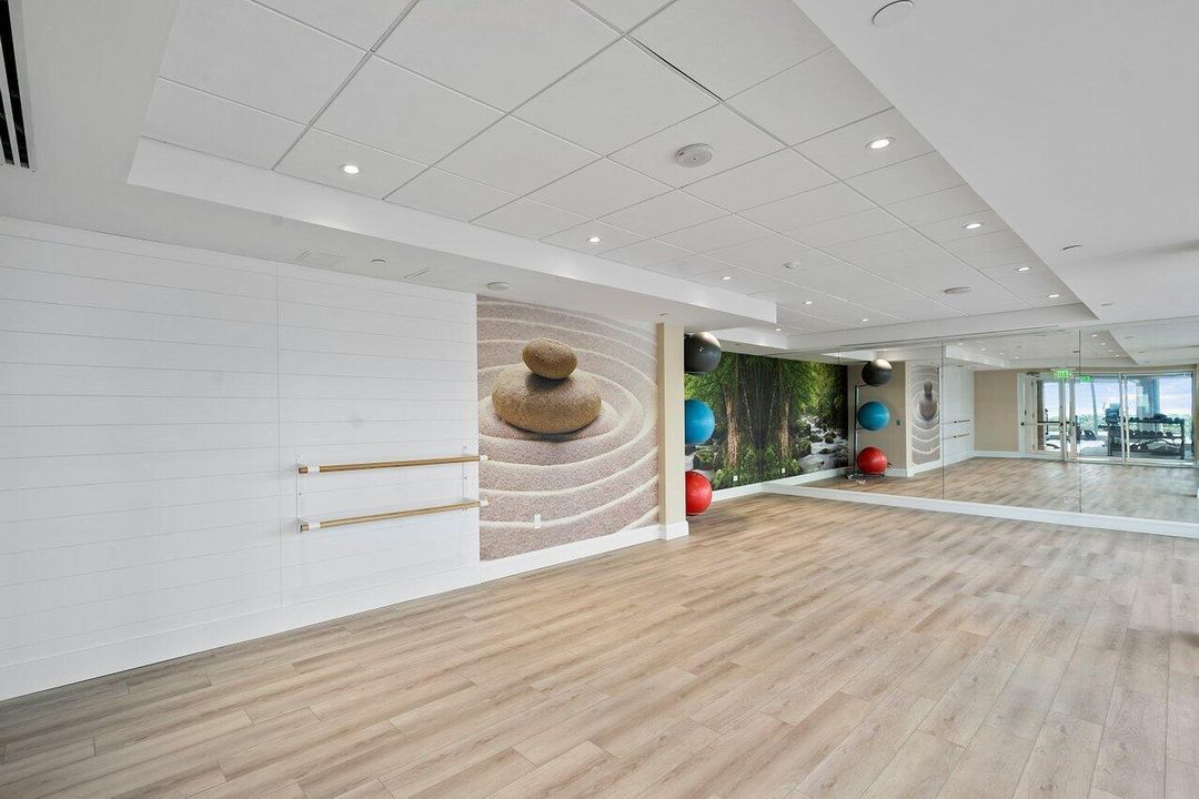 For Sale: $3,250,000 (3 beds, 4 baths, 2657 Square Feet)