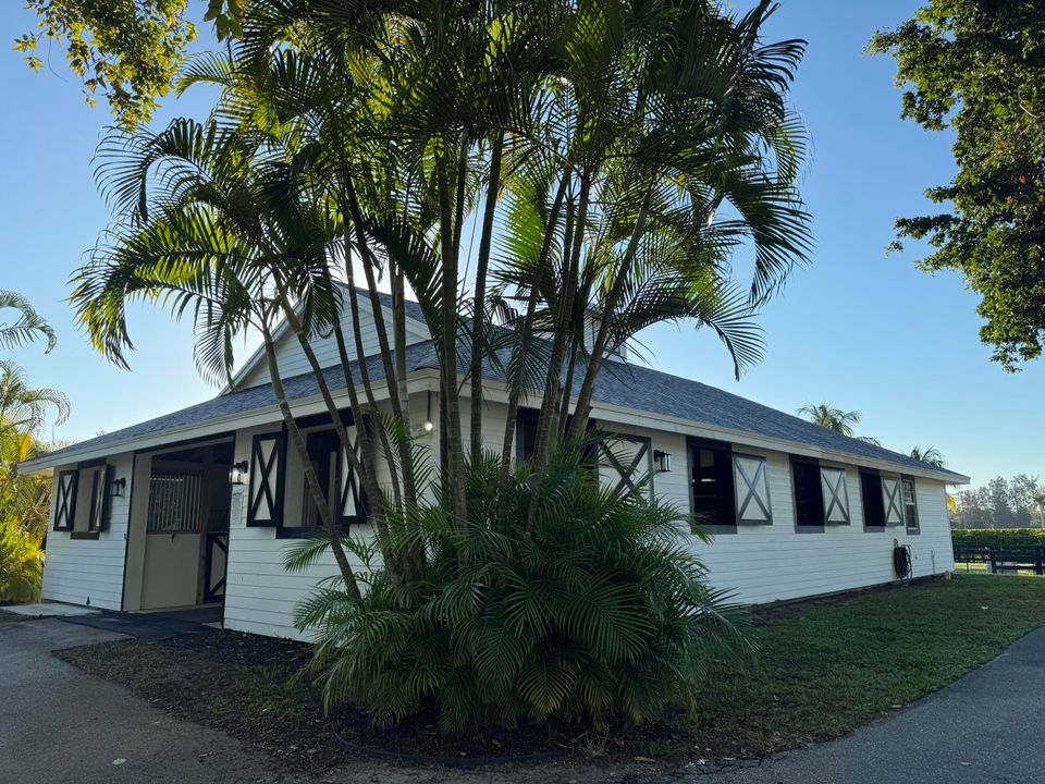 For Rent: $15,000 (6 beds, 4 baths, 3928 Square Feet)