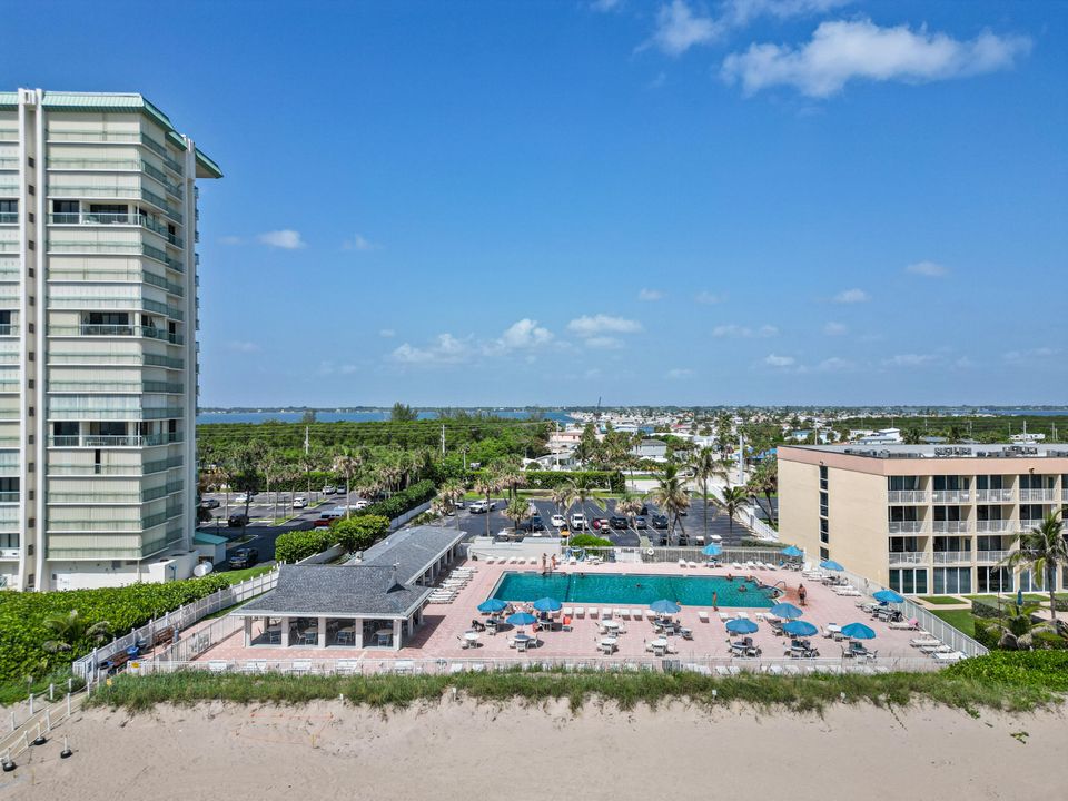 For Sale: $375,000 (1 beds, 1 baths, 800 Square Feet)