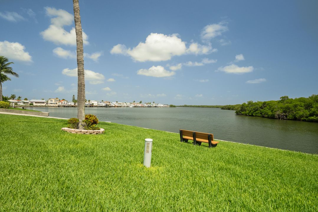 For Sale: $375,000 (1 beds, 1 baths, 800 Square Feet)