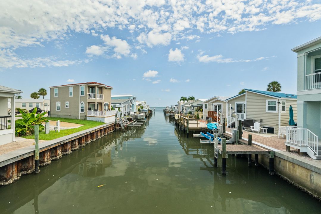 For Sale: $375,000 (1 beds, 1 baths, 800 Square Feet)