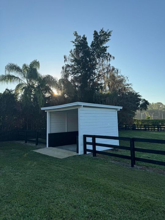 For Rent: $15,000 (6 beds, 4 baths, 3928 Square Feet)