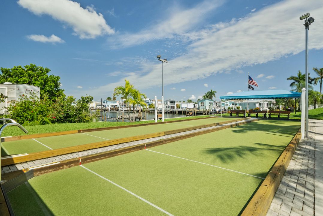 For Sale: $375,000 (1 beds, 1 baths, 800 Square Feet)