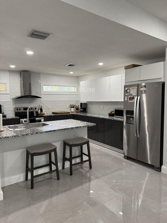 For Sale: $685,000 (4 beds, 3 baths, 1953 Square Feet)