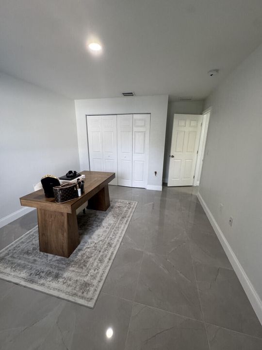 For Sale: $685,000 (4 beds, 3 baths, 1953 Square Feet)