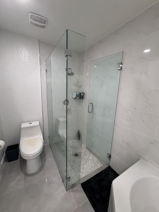 For Sale: $685,000 (4 beds, 3 baths, 1953 Square Feet)