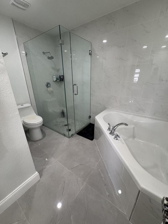 For Sale: $685,000 (4 beds, 3 baths, 1953 Square Feet)