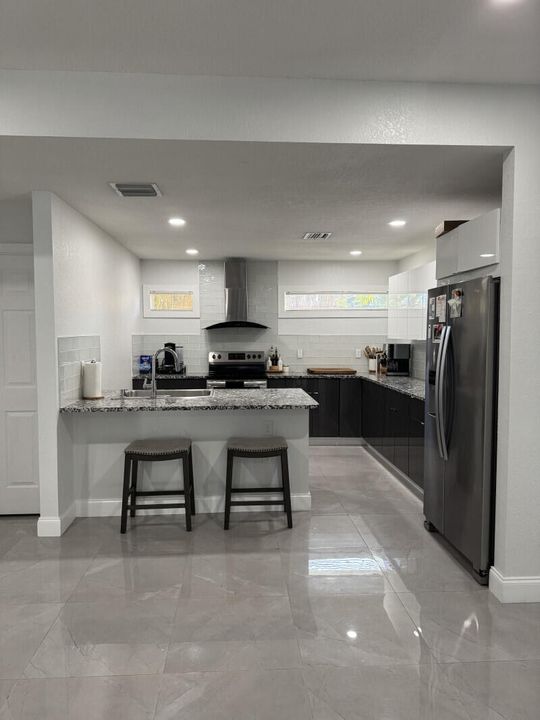 For Sale: $685,000 (4 beds, 3 baths, 1953 Square Feet)