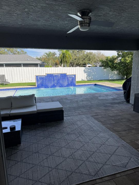 For Sale: $685,000 (4 beds, 3 baths, 1953 Square Feet)