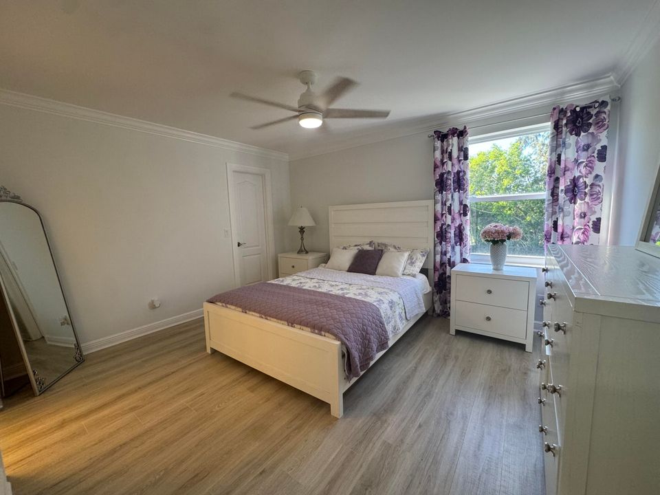 For Rent: $15,000 (6 beds, 4 baths, 3928 Square Feet)