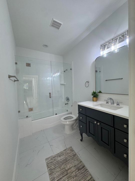 For Rent: $15,000 (6 beds, 4 baths, 3928 Square Feet)