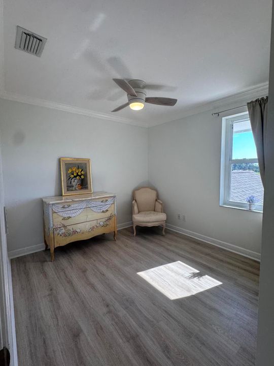 For Rent: $15,000 (6 beds, 4 baths, 3928 Square Feet)