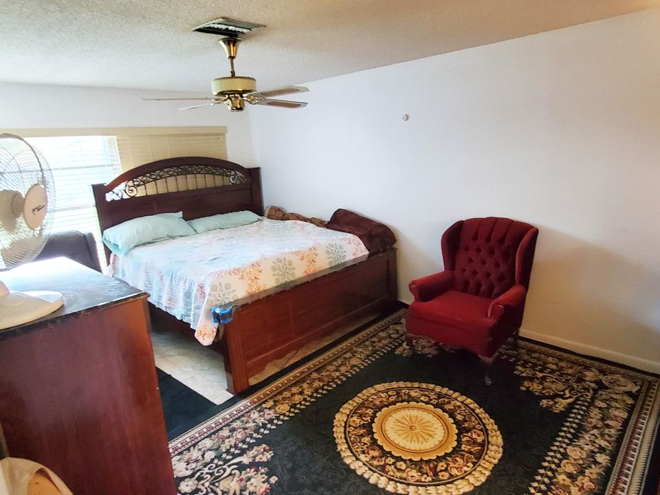 En Venta: $220,000 (2 camas, 2 baños, 1251 Pies cuadrados)